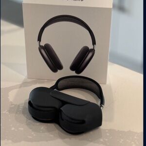 Apple Over-Ear Headphones - Black